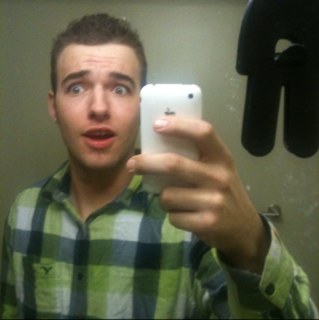 EpicBalla's profile picture. 