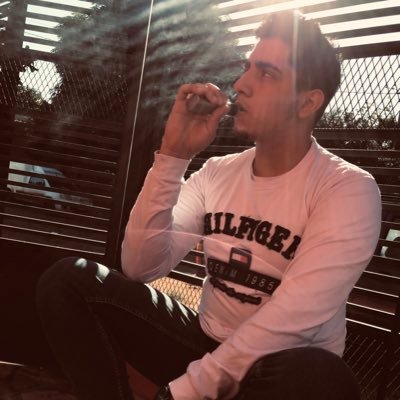 _ivannnc's profile picture. Ig:_ivannnc 🔥 Sólo soy una persona más queriendo ser feliz.