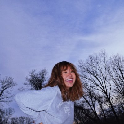 vidaxvalerie's profile picture. 🌞🌸 USE UR VOICE