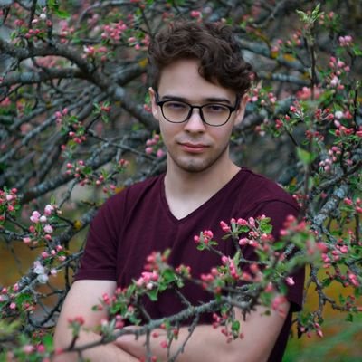 RihardsUsans's profile picture. | Student | Netrunner |