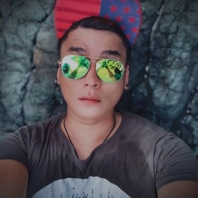 NICEoneYEL's profile picture. How people treat you is their karma...
How you react is yours!