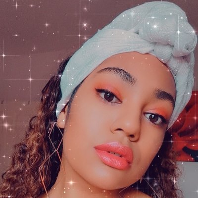 DMU ▪️Creative Writing & English 🎓
▫️Dancer 💃
▫️Author 📖
▫️Astrologer 🔮
▫️Musician 🎷