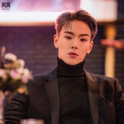 SpecialFor_WE's profile picture. #SHOWNU #MONSTA_X “You are my all. I’ll stand by you no matter what.”