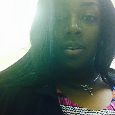 SheniqW's profile picture. #freelancefashiondesigner #freelancegraphicdesigner #maskmaker #seamstress