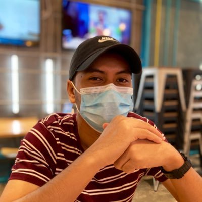 ashyrvfrzl's profile picture. 