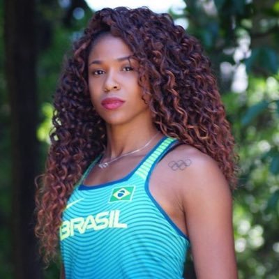 Atleta Olímpica #100MHurdles - 12”84 #BRAzilnation🇧🇷 -Recordista Brasileira -10x Campeã nacional -3x Campeã Sul-americana #TeamFaby