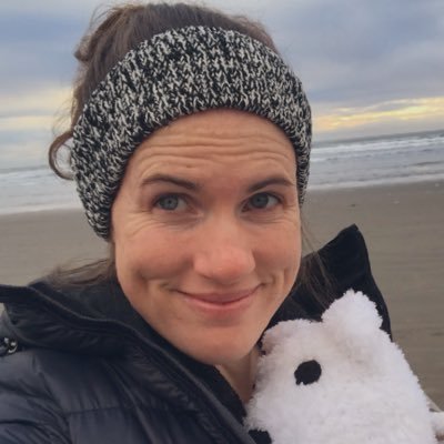 Elementary teacher and mama of a human, cat and dog. I love my family, my students and the outdoors!