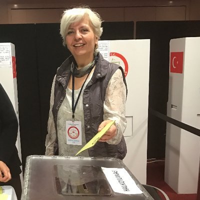 Yurtseverler_'s profile picture. Ne kadar okursan oku, bilgine yakışır şekilde davranmıyorsan, cahilsin demektir. (Şirazlı Sadi)