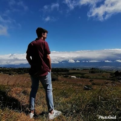 Soy muy sociable, me gusta conversar, conocer gente nueva y me gusta la buena vibra👌🏻