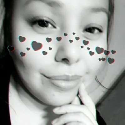 A mother/gf who likes gaming and watching anime 😊
