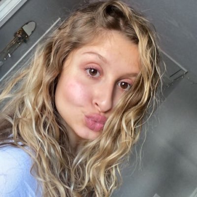 miahamourgas's profile picture. im new to this someone teach me and make my feed good