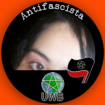 Menina; mulher; Deusa; bruxa; uma alma no mundo; uma personalidade em constante re-construção; um sorriso; uma gargalhada; uma lágrima; um olhar.