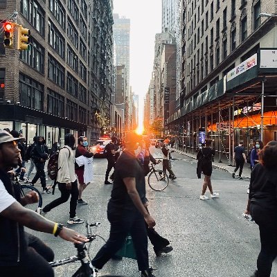 vin_ryanci's profile picture. Signed up for twitter just to tell de Blasio he should resign