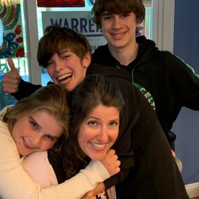 Feminist. Love my family. Working mom. Dump Trump already! Go Seahawks!