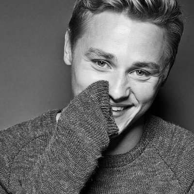 Twitter page for the @benhardy0291 fansite. #LoveatFirstSightNetflix streaming now only on @Netflix!