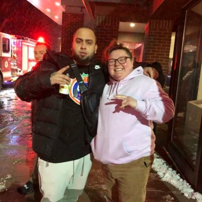 yung_lynx's profile picture. My life's just a no boots slippery run to the car. ⚜️Crooked Smile⚜️ Just going through life like a lightly toasted piece of garlic bread