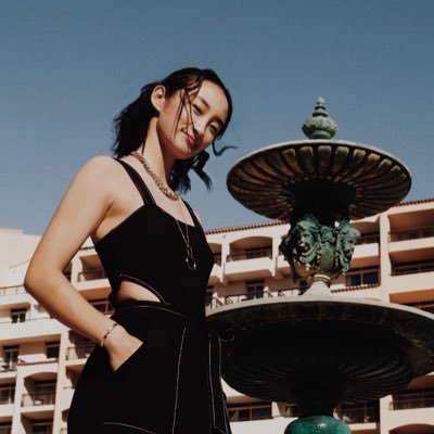 Art Director | Creative Technologist
Formerly at Ogilvy and the LA Sparks
USC '22
IG: @_sarahko