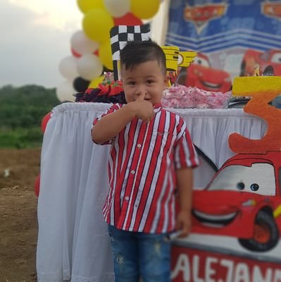 Hugo85246239's profile picture. t amo hijo😘😘