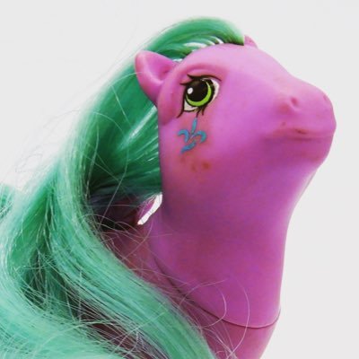 UK Mum, Toy Collector, Lover of things 80's and 90's and blog writer.