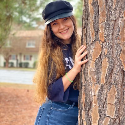 alejamar18tinez's profile picture. 