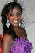 Baiana,Canceriana,Futura Psicóloga.
Suponho que me entender não é uma questão de inteligência e sim de sentir, de entrar em contato.Ou toca, ou não toca. (CL)