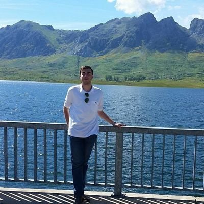 Ingeniero🎓
📍León | Madrid | Alicante 🛫🌍
Hilos y cuenta secundaria 📚
TWppal🐦: @13rpr | Antes en 📰 @MomentoGP
