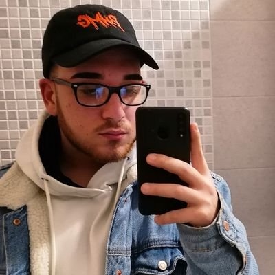 staycris10's profile picture. È la fede che non fermerete mai🖤💙