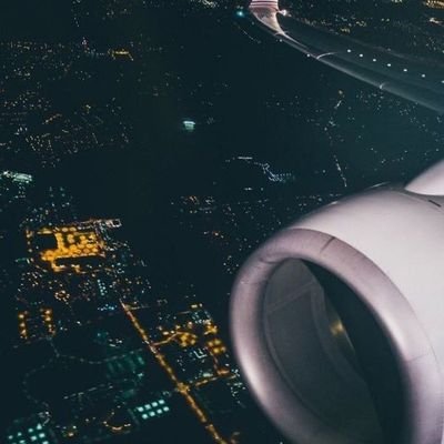 أستغفر الله واتوب إليه؛ تُدني الغيم وينهمرُ الغيث بقُلوبنا البائِسة