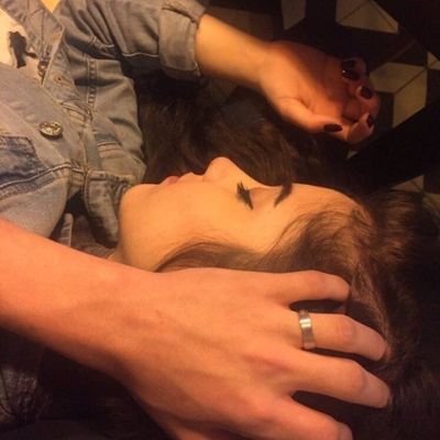pKT85c6kiWFnCJu's profile picture. وحيده كالقمر