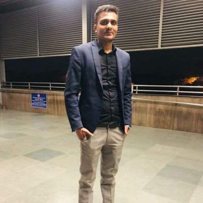 जीवन में परिवर्तन लाने का सपना एक झटके में ही साकार नहीं हो सकता है । उसके लिए कदम दर कदम सतत चलते रहने की जरूरत होती है ।