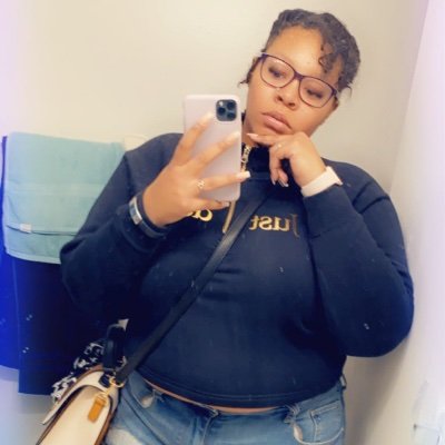 Dej 🤪|25| July 24 ♌️| Ball State UniversityAlumna/Grad Student| AlphaPhiOmega 💙💛DeltaXi🤘🏽| JLG❤️💍