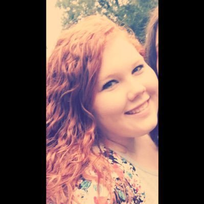 juliapoo's profile picture. 