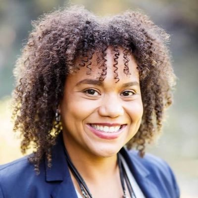 Mom. Wife. Data 🤓. Bilingual School Counselor. ❤️🎶💃🏽👩🏽‍💻🧮.
