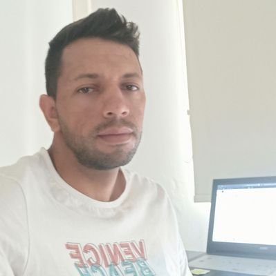 EStudiante De Ingeniería Electrónica; Con anhelo de transformar el mundo que heredarán nuestros hijos.