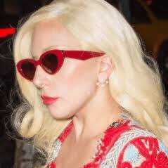 vifragosoo's profile picture. Witches supporting another bitches.