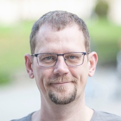 As of 2016 a consultant with my own business working with open data, egovernance and service design. formerly of the E-delegation and Örebro kommun.