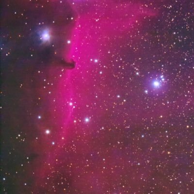 I'm majoring in astrophisics in the univ. Like also mathematics and phisics. Recently enjoy studying Statistical mechanics and Optics.