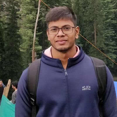 हर पल कि खुसियों को संजो रहा हूँ... अपनो के लिये।......