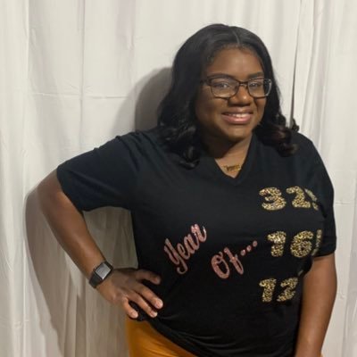 Annarainee's profile picture. 🐛Wife🦋Mom❤️Adcocate|Opinions are my own