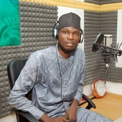 prince_ade_ade's profile picture. 