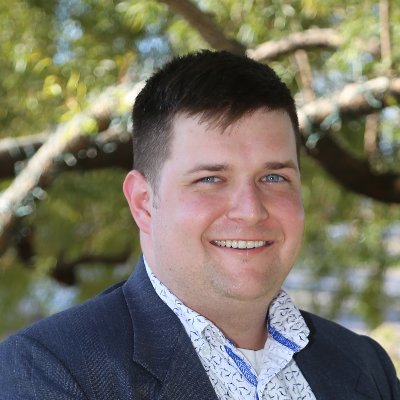 You virtual CFO and business consultant - helping small businesses with #finances and #accounting services.