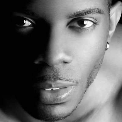 YuriCymone's profile picture. 