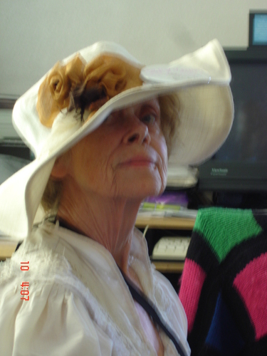 VeganSyd1's profile picture. lVegan 45 years; professional astrologer; single septuagenarian! Helped to close down fur store and fast food restaurant. Artist. My life is for the animals!