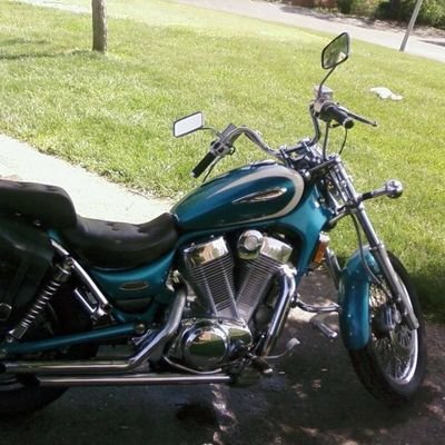 ThrwRocksAtMAGA's profile picture. I throw verbal rocks at morons, and watch Boston sports.  ☘️