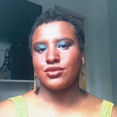 ✊🏾🏳️‍🌈