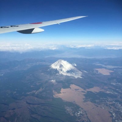 Ax28rIIiJVPO3QZ's profile picture. 諭吉は親友