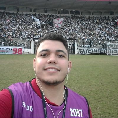 Jornalista, atualmente no Atenção Vascaínos. Ex-Lance!, O Dia, Jogada10, Esporte News Mundo, Rede Mais Esportes e Rádio Tupi