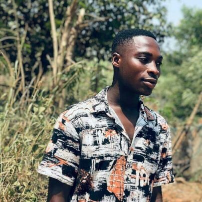 Hotspot is a young Ghanaian rapper and singer............ #Spit Barrrrrrrs
#muzikMilyf @NewLord