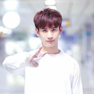 oaujunFamily's profile picture. Support : กร คุณาธิปอภิสิริ 
ชื่อเล่น: อู๋จุน 
เกิดวันที่ 13 พฤศจิกายน 2536
IG : oaujun

FB : กร คุณาธิปอภิสิริ