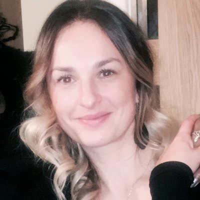 PopperMonika's profile picture. 